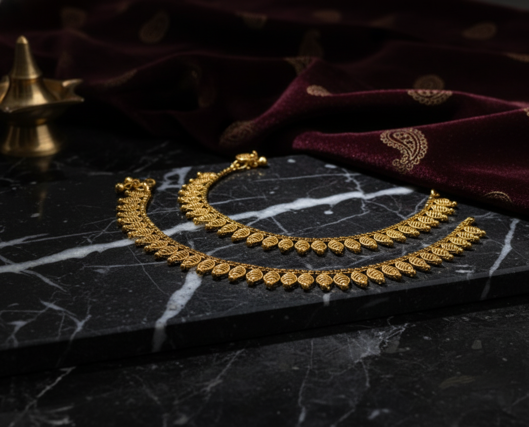 Prettyfeet Laila Antique Brass Anklet